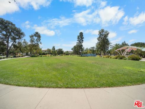 162  Novel  , Irvine, CA
