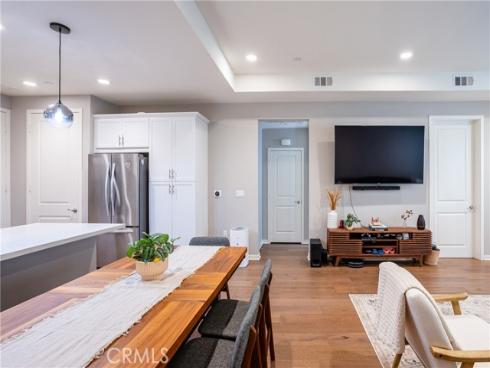 616 Trailblaze , Irvine, CA
