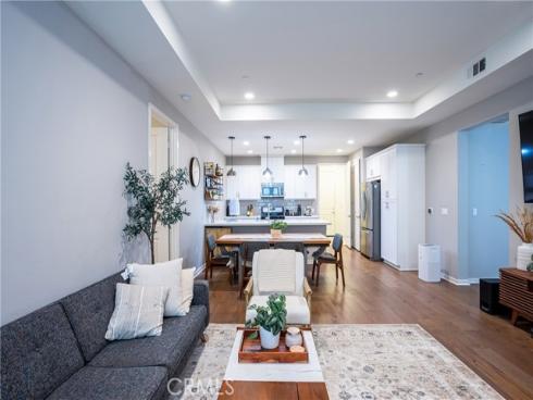 616 Trailblaze , Irvine, CA