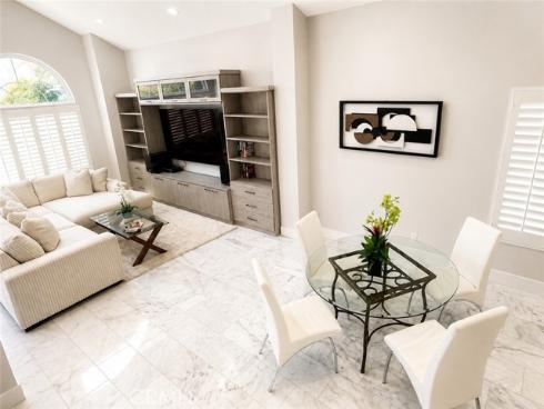 6 Cannes , Irvine, CA
