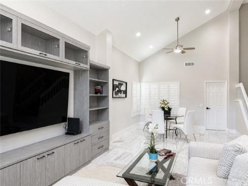 6 Cannes , Irvine, CA