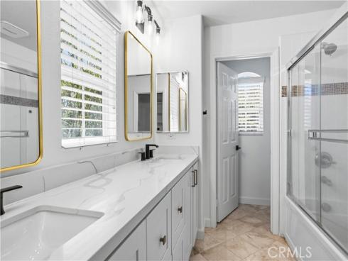 34  League  , Irvine, CA
