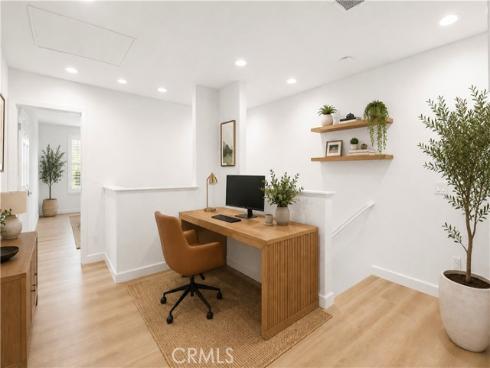 34  League  , Irvine, CA