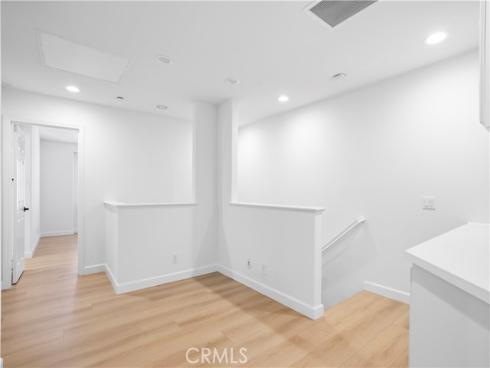 34  League  , Irvine, CA