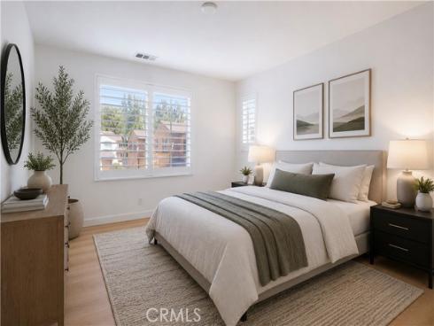 34  League  , Irvine, CA