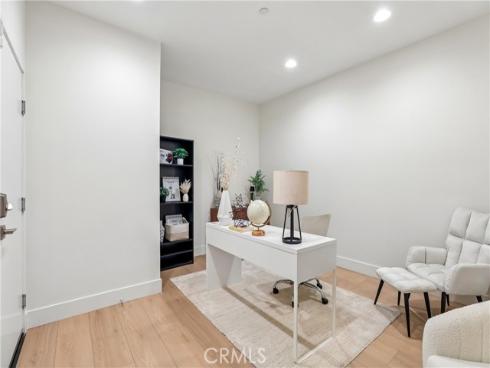 617 Rockefeller , Irvine, CA