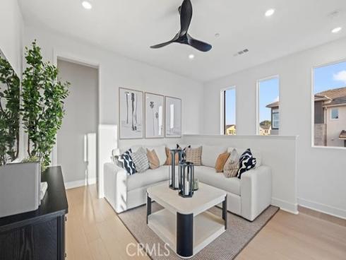 701 Sonia , Irvine, CA
