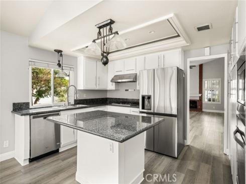 7 Atlanta , Irvine, CA