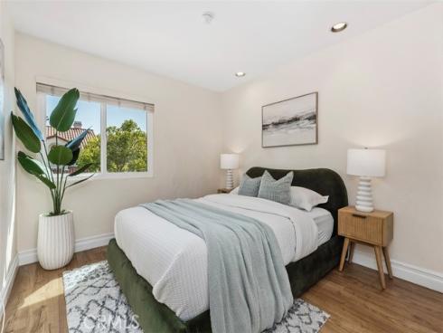 21 Mirador , Irvine, CA