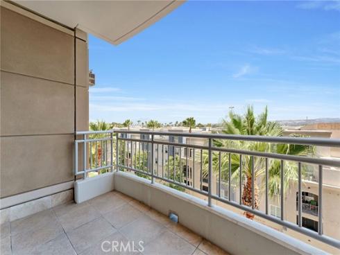 3064 Scholarship , Irvine, CA