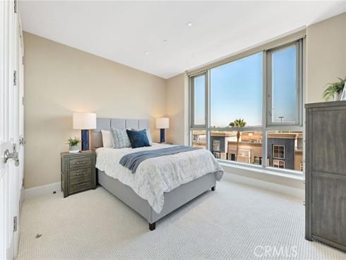 3064 Scholarship , Irvine, CA