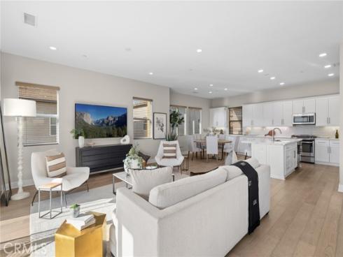 217 Cultivate , Irvine, CA