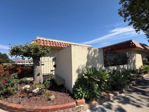 2 Mayapple Way, Irvine, CA