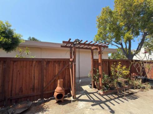2 Mayapple Way, Irvine, CA