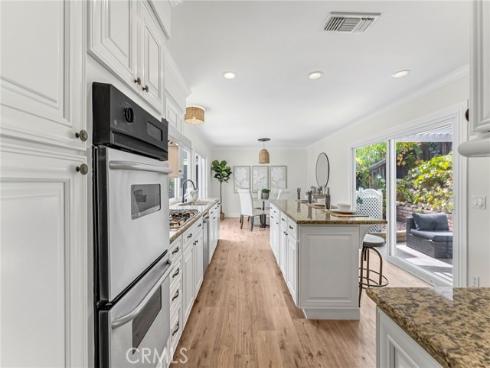 11 Almond Tree , Irvine, CA