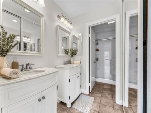 11 Almond Tree , Irvine, CA