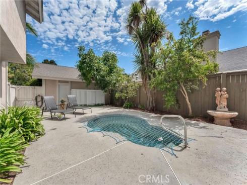 11 Almond Tree , Irvine, CA