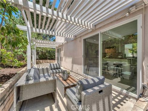 11 Almond Tree , Irvine, CA