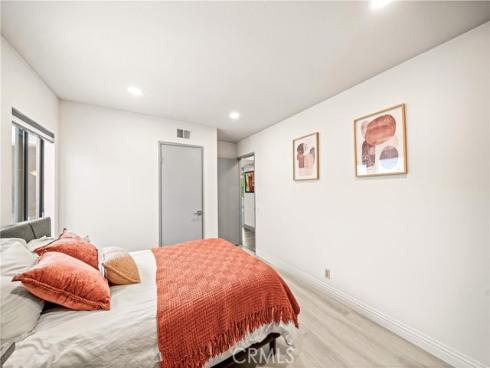 58 Fulton , Irvine, CA