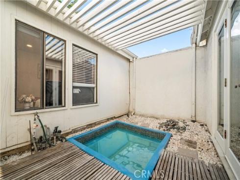 58 Fulton , Irvine, CA
