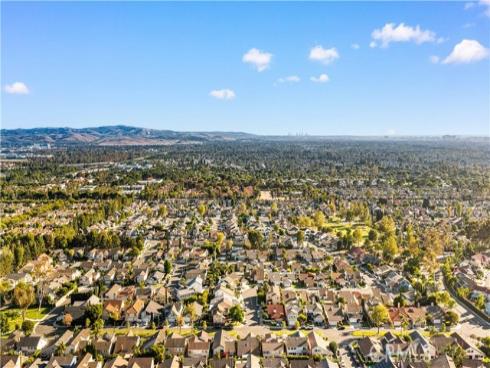 58 Fulton , Irvine, CA