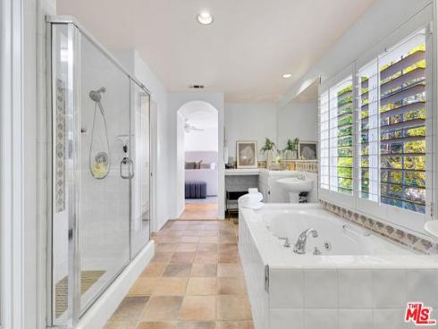 92 Winslow Lane, Irvine, CA