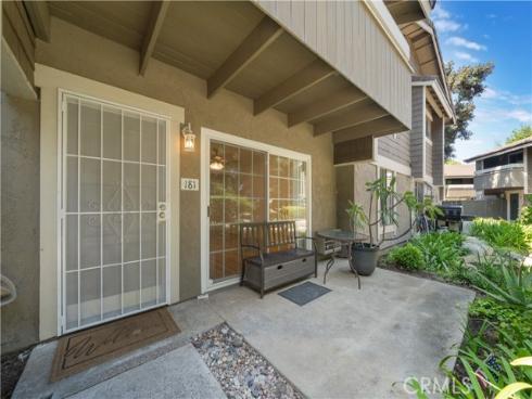 181 Streamwood , Irvine, CA