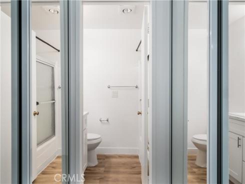 181 Streamwood , Irvine, CA