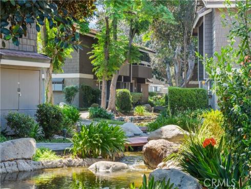 181 Streamwood , Irvine, CA
