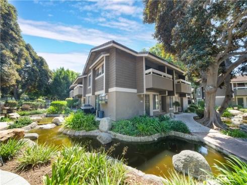 181 Streamwood , Irvine, CA