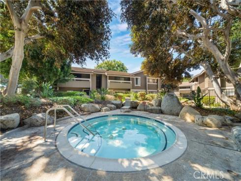 181 Streamwood , Irvine, CA