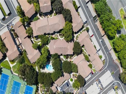 181 Streamwood , Irvine, CA
