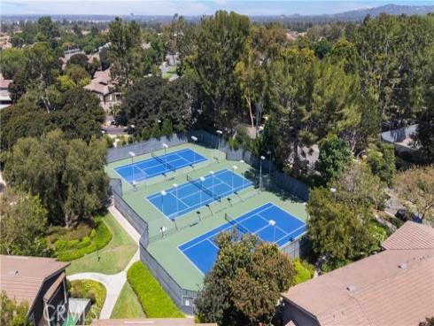 181 Streamwood , Irvine, CA