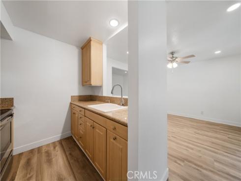 181 Streamwood , Irvine, CA