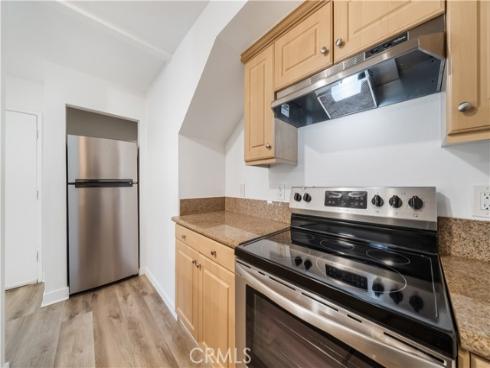 181 Streamwood , Irvine, CA