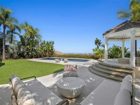 21 Chester , Irvine, CA