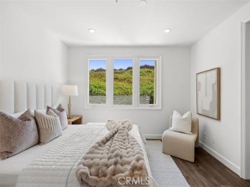 21 Chester , Irvine, CA