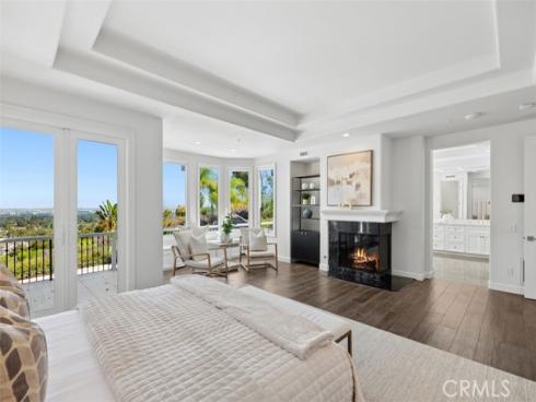 21 Chester , Irvine, CA
