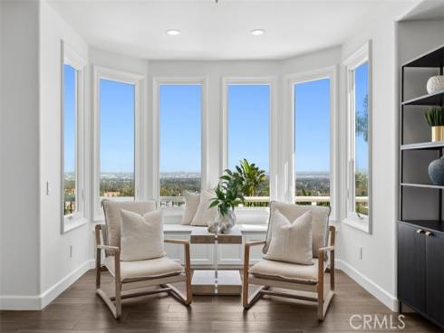21 Chester , Irvine, CA