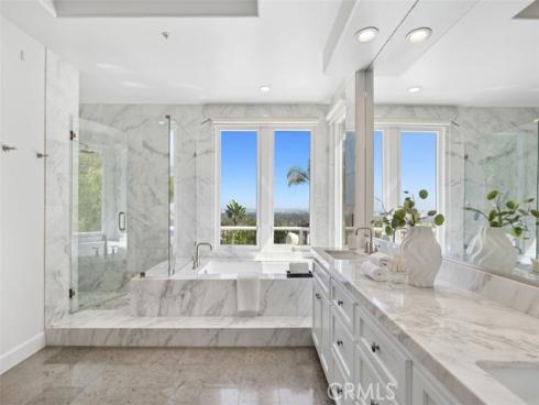 21 Chester , Irvine, CA