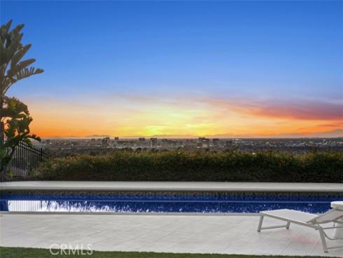 21 Chester , Irvine, CA