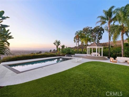 21 Chester , Irvine, CA