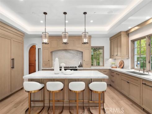 31 Black Hawk , Irvine, CA