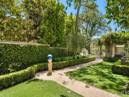 31 Black Hawk , Irvine, CA