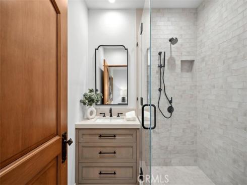 31 Black Hawk , Irvine, CA