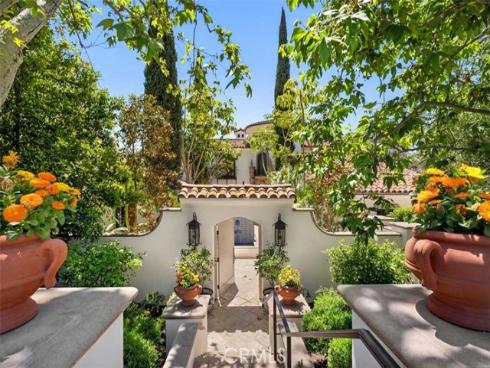 31 Black Hawk , Irvine, CA