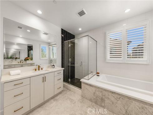 242 Sutters Ml , Irvine, CA