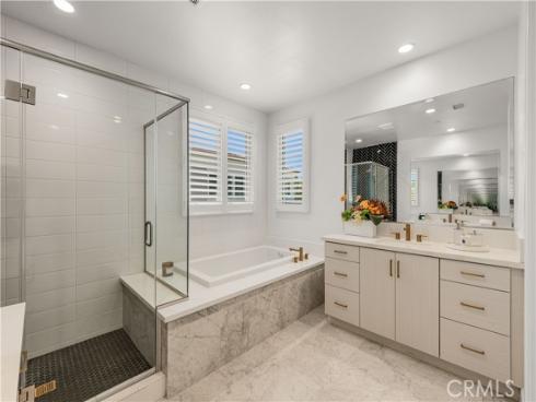 242 Sutters Ml , Irvine, CA
