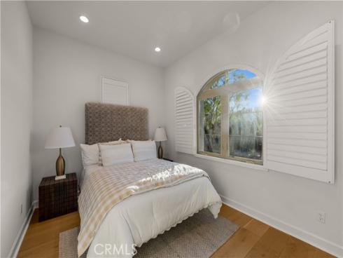 242 Sutters Ml , Irvine, CA