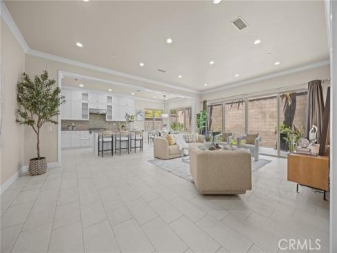 61 Bloomington , Irvine, CA